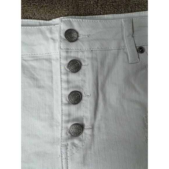 Southern TideHayes High Waisted Distressed White Denim Short,Strech,size 30 - Picture 10 of 15